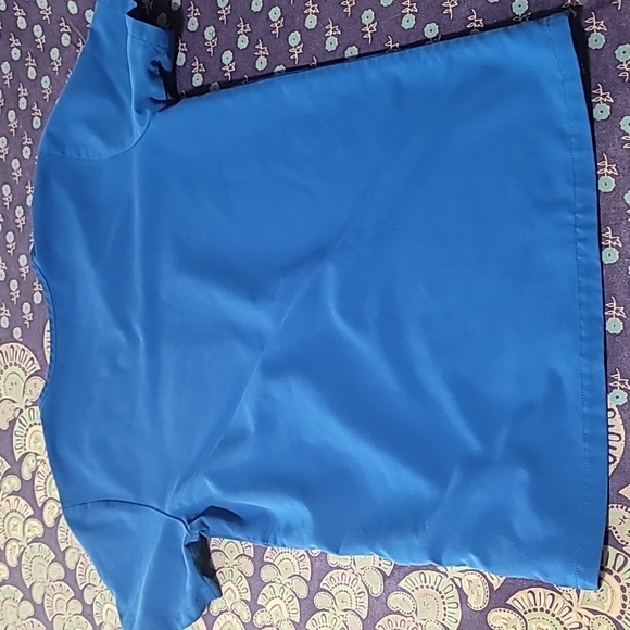 Figs Three Pocket Scrub Top Blue - Picture 5 of 5